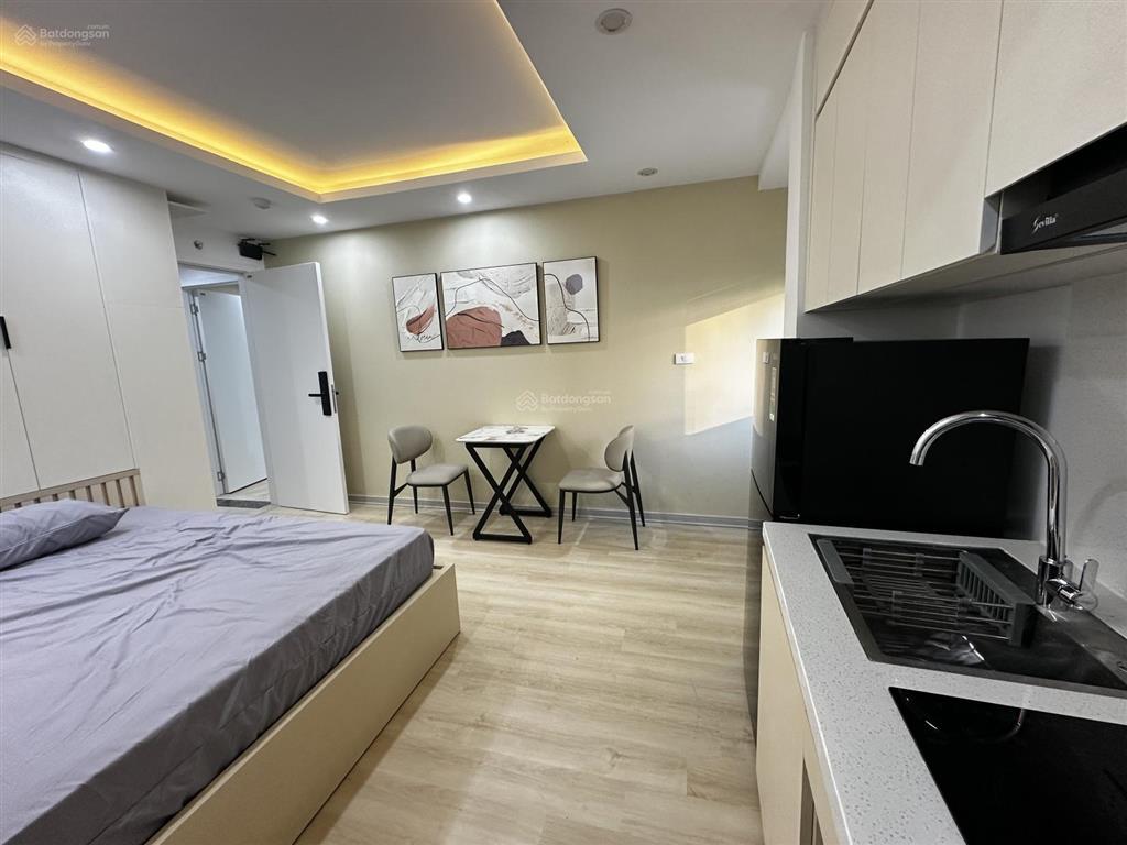 Ccmn 7 tầng tại tt cầu giấy 144m2 mt 9m. 3 mặt thoáng oto tránh view hồ. giá 56,8 tỷ. 0793 198 ***