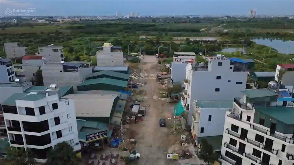 63m2 dv lại yên mt hơn 4m giá nhỉnh 100tr  tt