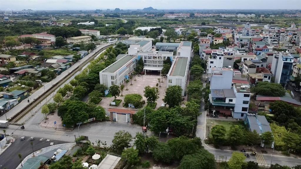 Dv sp giá hơn 4 tỷ cho gần 50m đất