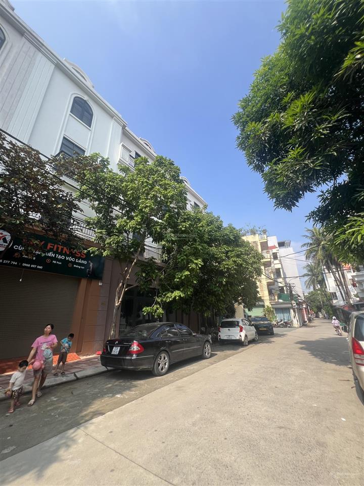 Căn góc lk sơn đồng trục chính xã sơn đồng giá siêu rẻ