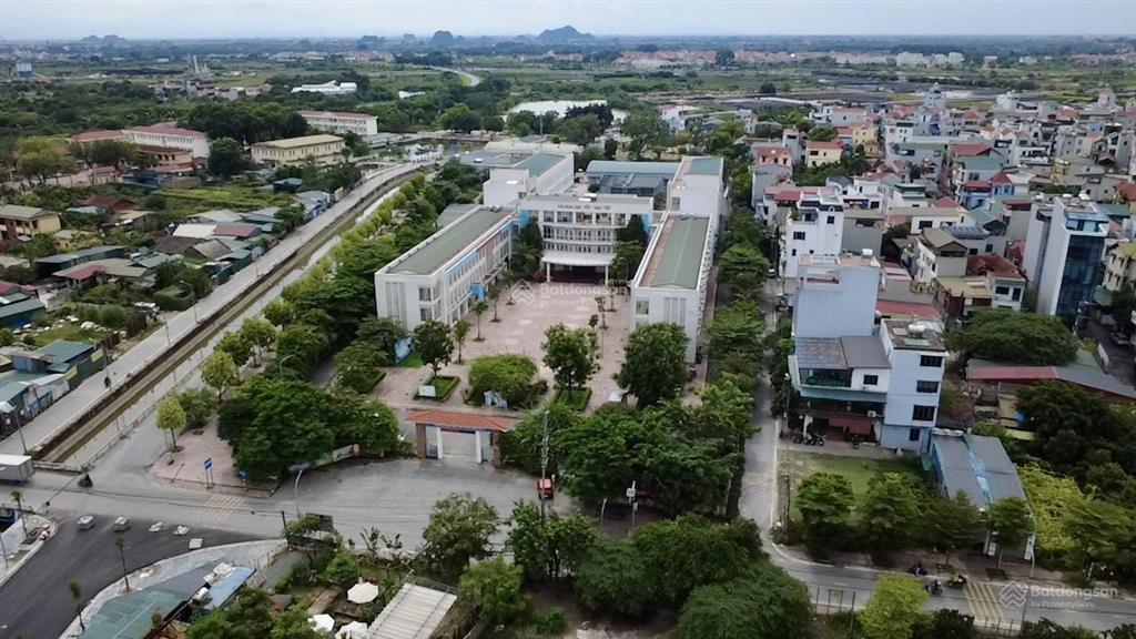 Giá hơn 2 tỷ cho ô đất 63m ngay bệnh viện và công viên
