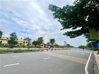 Dịch vụ lại yên giá mềm chỉ hơn 5 tỷ,  ngay, sẵn sổ cc luôn