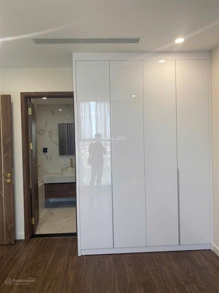 Siêu hot! chuyển nhượng căn hộ 86m2 tòa s6 sunshine city. ban công đn, view công viên 65ha