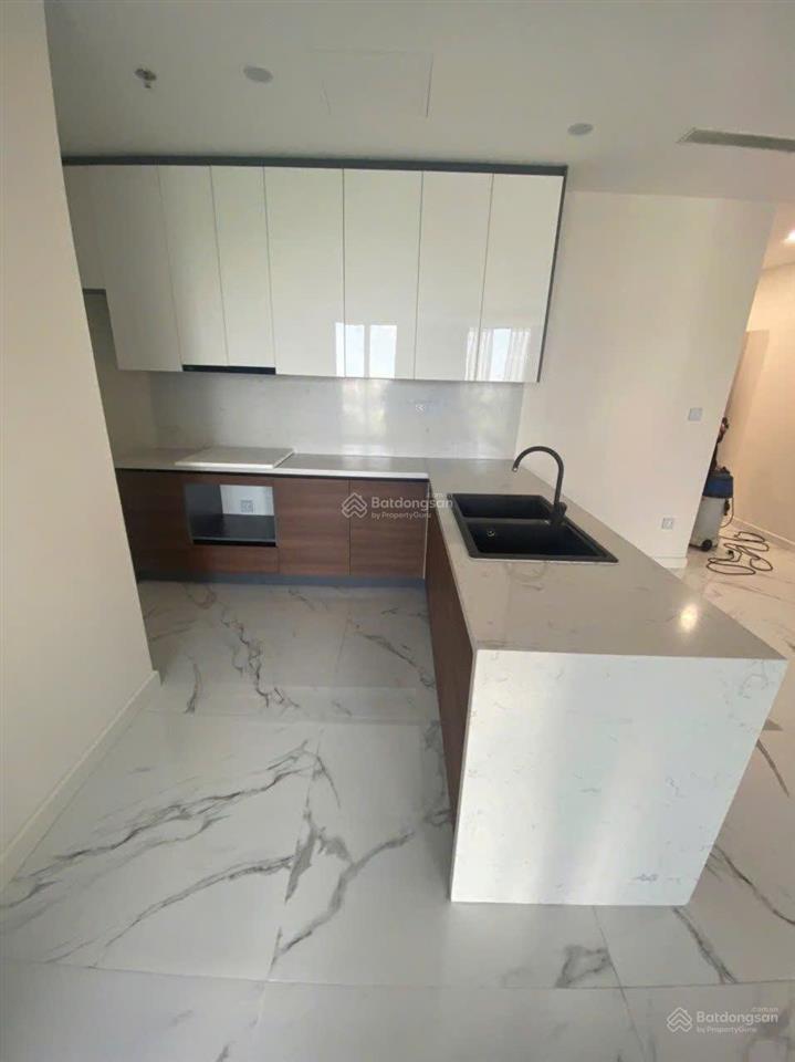 Siêu hot! chuyển nhượng căn hộ 86m2 tòa s6 sunshine city. ban công đn, view công viên 65ha