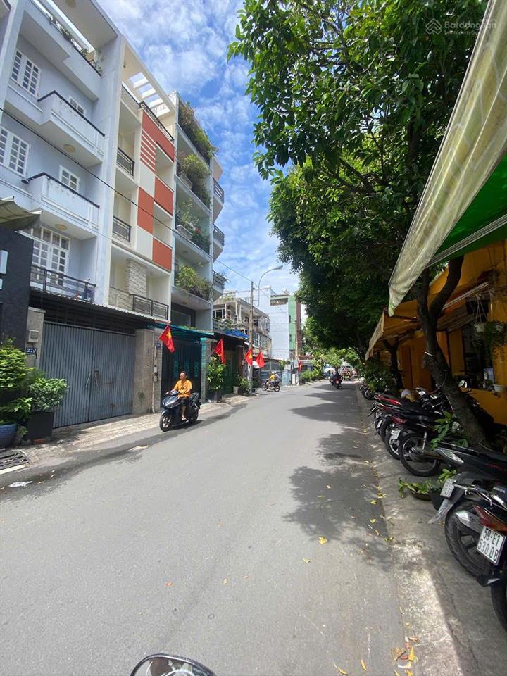 Mặt tiền hoàng diệu, p10 phú nhuận  nhà đẹp vuông vức, gần tiện ích, giá 20 tỷ tl