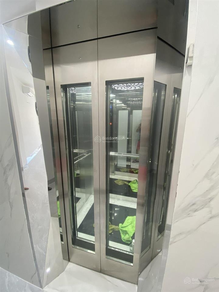 Vị trí vàng mặt tiền cộng hòa ,gần ga t3 & metro. nhà mới xây full đất . chào sở hữu 28.5 tỷ