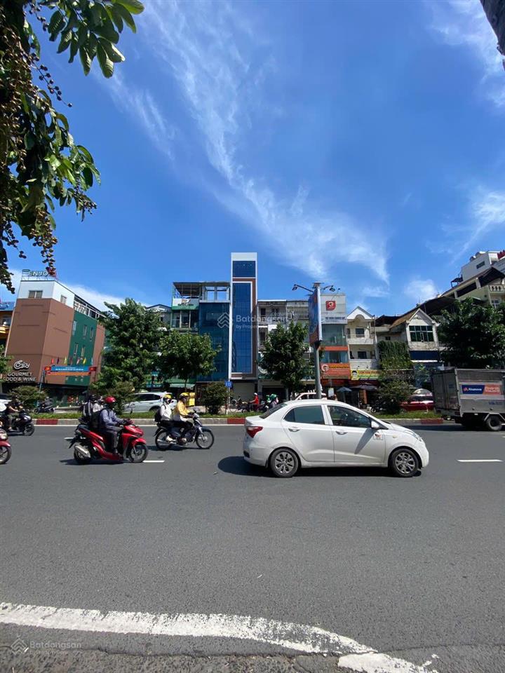 Vị trí vàng mặt tiền cộng hòa ,gần ga t3 & metro. nhà mới xây full đất . chào sở hữu 28.5 tỷ