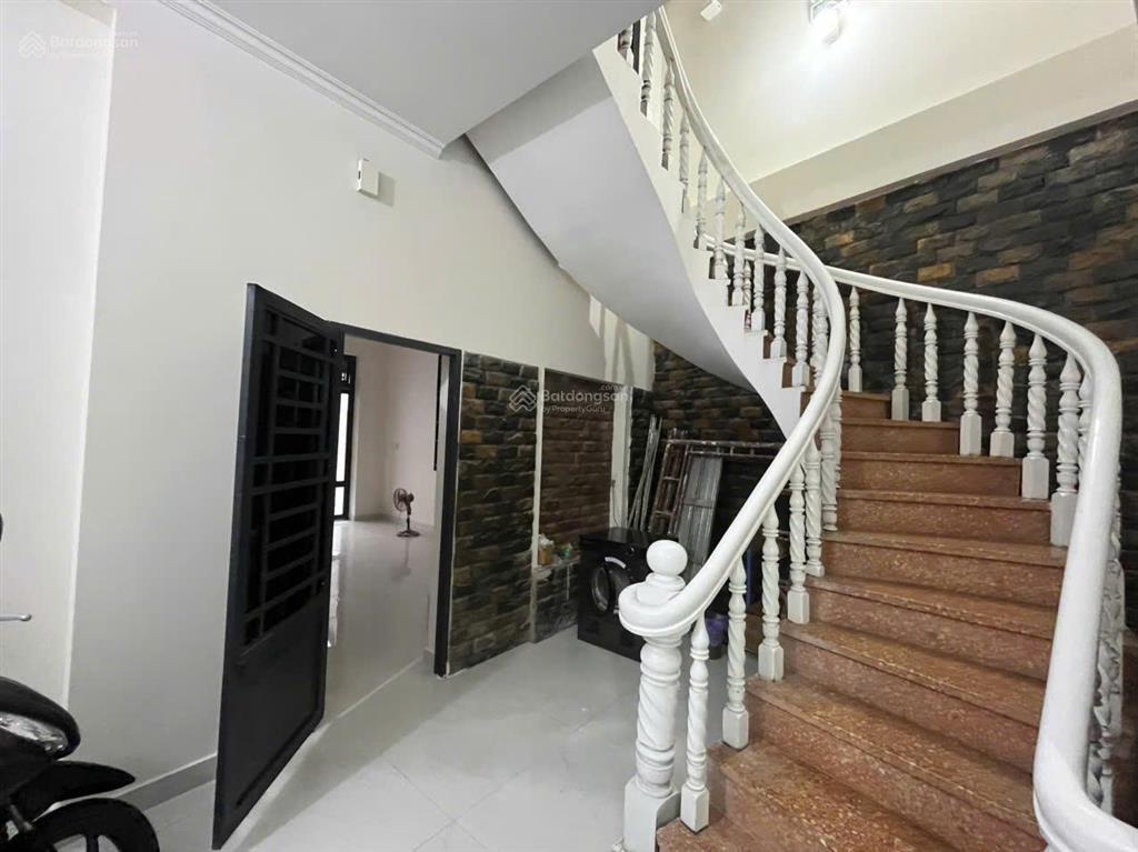 Hẻm thông khu trần quang diệu, trần huy liệu, dt 123.3m², 12 phòng khai thác tốt, 14.75 tỷ