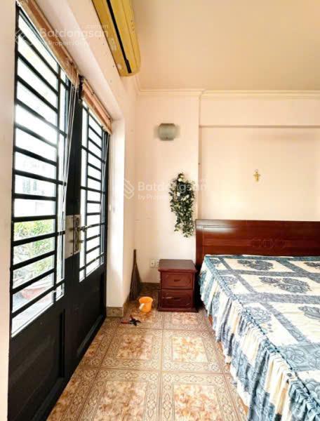 Hẻm thông lê văn sỹ, nhà 12 phòng btct, 123.3m², 14.75 tỷ