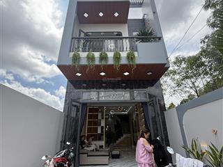 Nhà mặt tiền phước lý full nội thất đường thông sát chợ bình chánh giá giảm mạnh