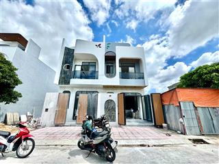 Nhà đẹp mới xây 80m2 tại the sol city đúng 3,8t đã hoàn công