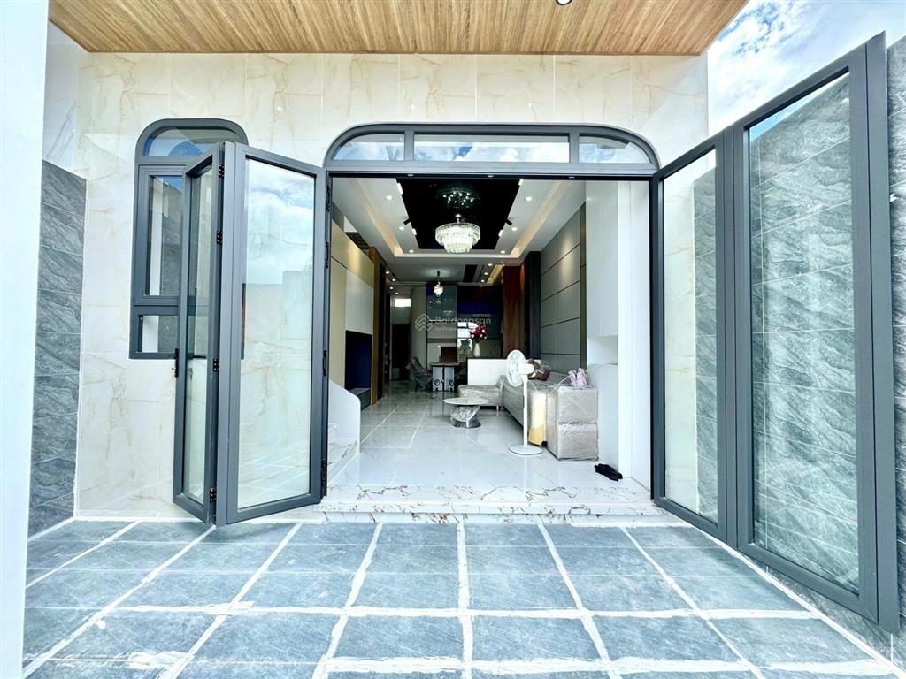 Nhà đẹp mới xây 80m2 tại the sol city đúng 3,8t đã hoàn công