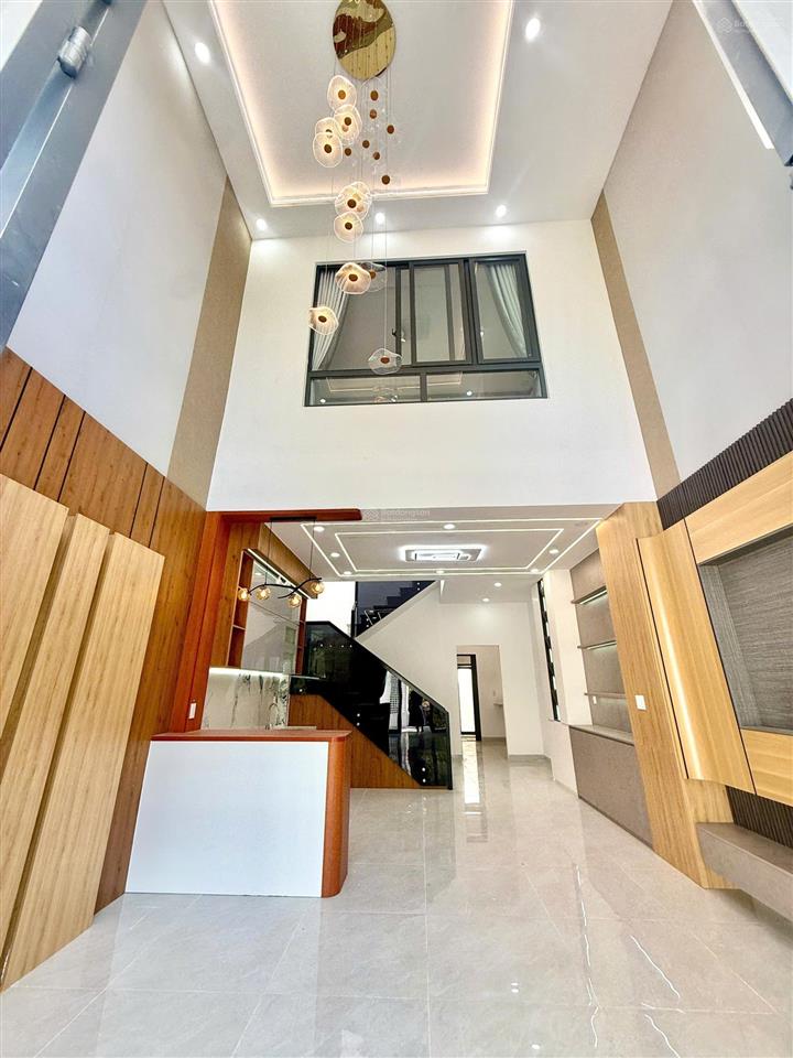 Nhà mới xây đã hoàn công  3 phòng ngủ gần chợ bình chánh