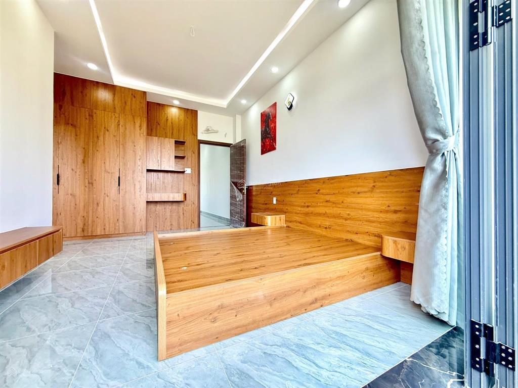 Cặp nhà mới 2 mặt tiền trước sau  kđt the sol city, mái đúc