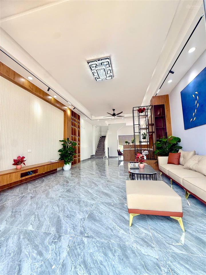 Cặp nhà mới 2 mặt tiền trước sau  kđt the sol city, mái đúc