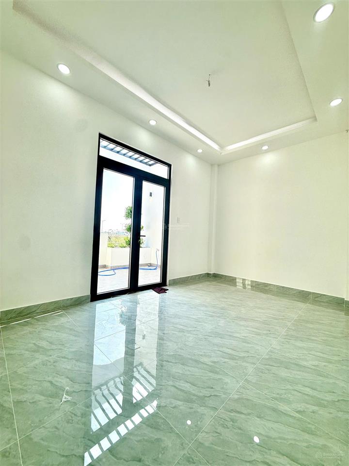 Cặp nhà mới 2 mặt tiền trước sau  kđt the sol city, mái đúc