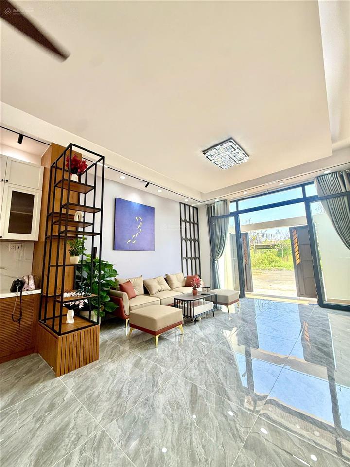 Cặp nhà mới 2 mặt tiền trước sau  kđt the sol city, mái đúc
