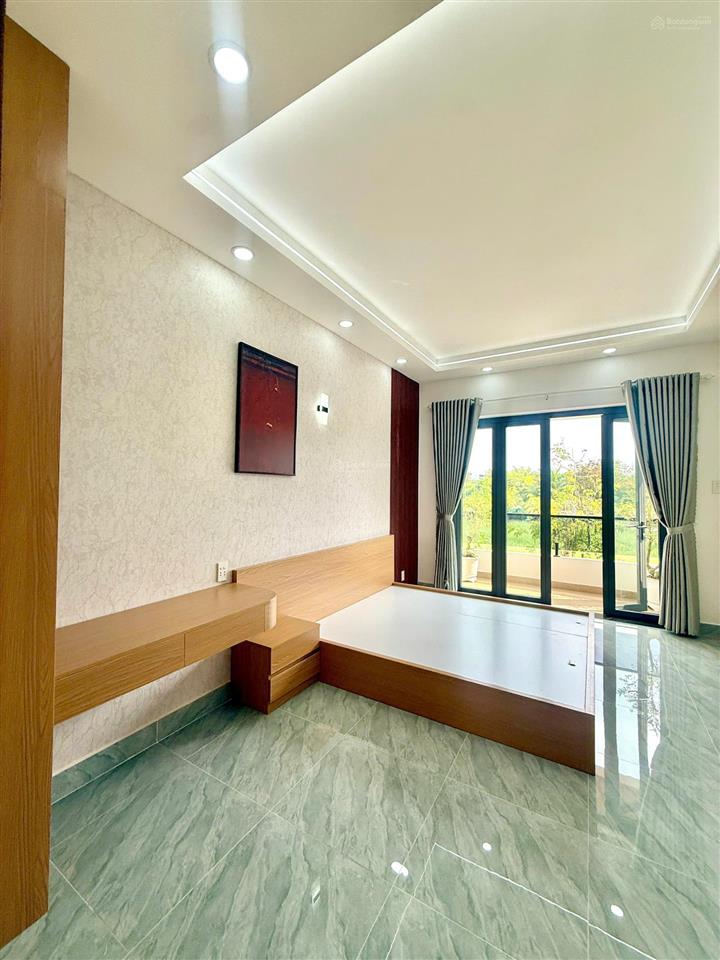 Nhà mới the sol city gần công viên giá rẻ 4,5 tỷ