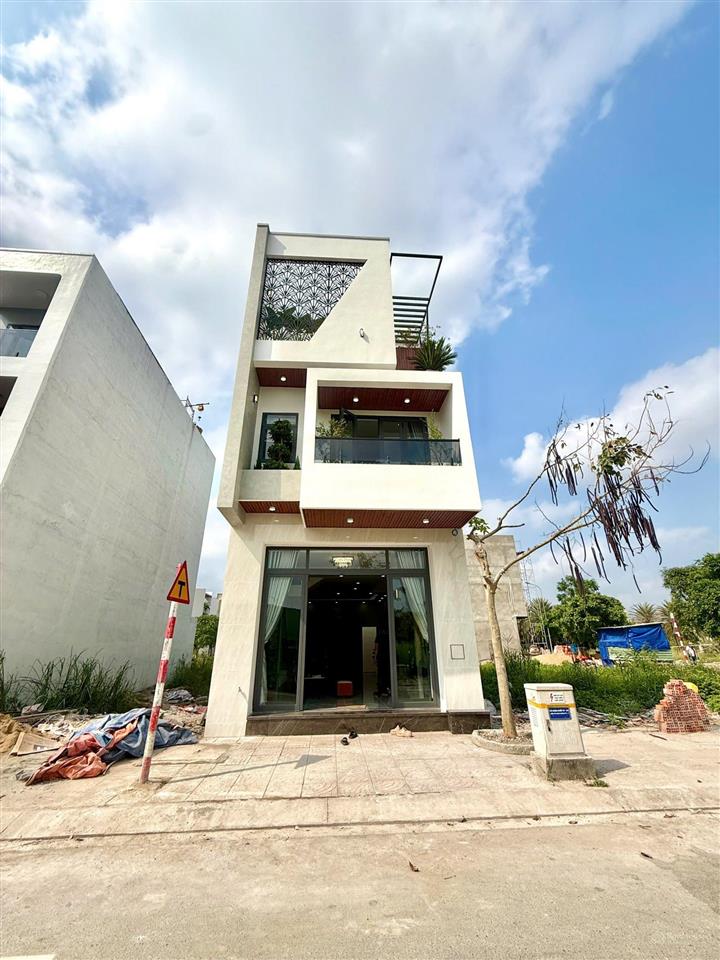 Nhà mới the sol city gần công viên giá rẻ 4,5 tỷ