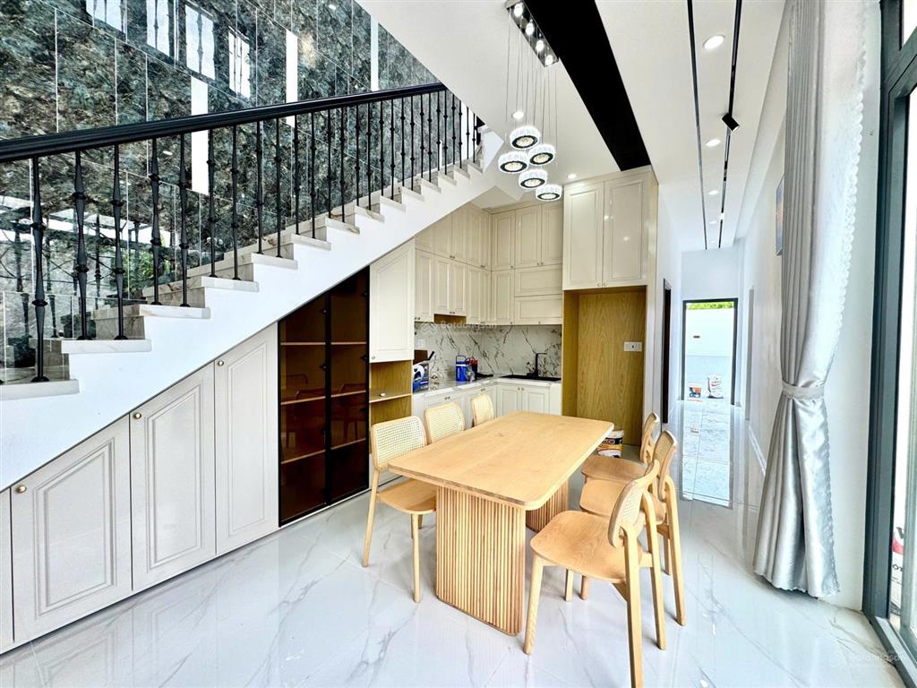 Siêu phẩm nhà phố sân vườn 288m2 gần kcn cầu tràm