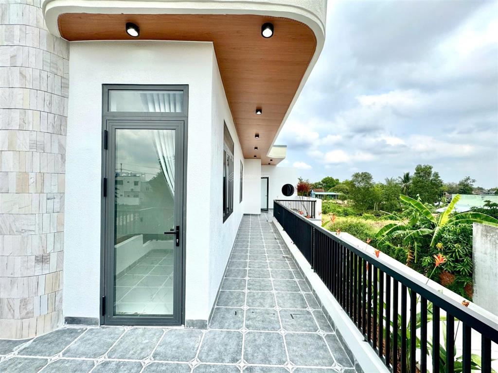 Siêu phẩm nhà phố sân vườn 288m2 gần kcn cầu tràm