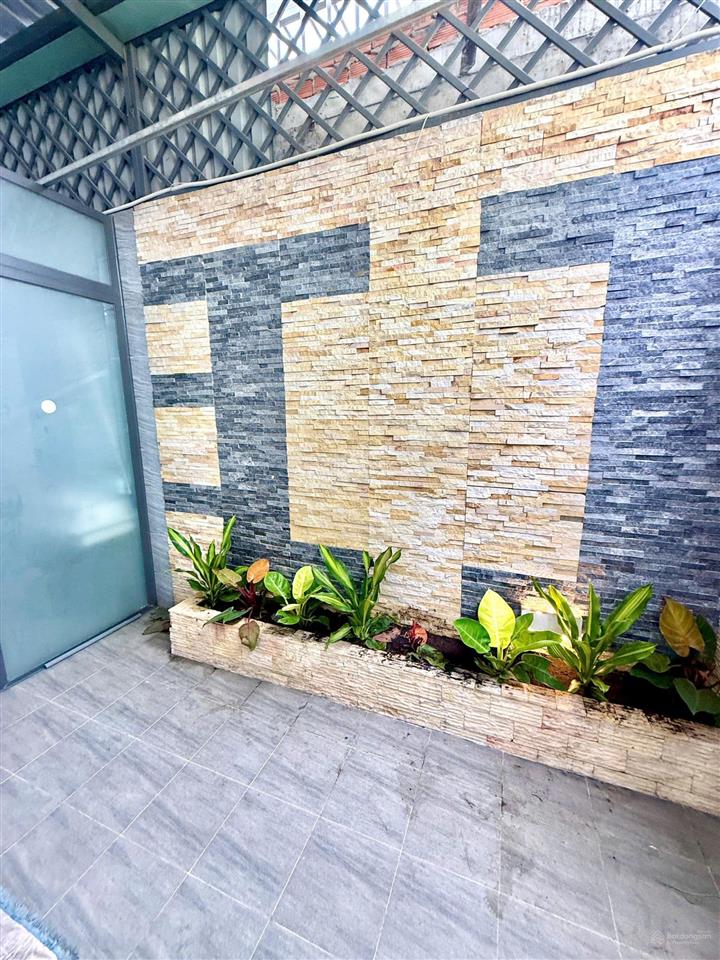 Nhà đẹp giá tốt tại kđt năm sao eco city