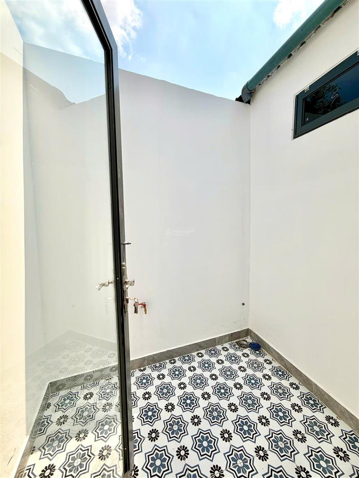 Bán nhà cấp 4 long thượng 5x29m, 3pn 2wc, giá 2.25 tỷ, cách chợ 2km