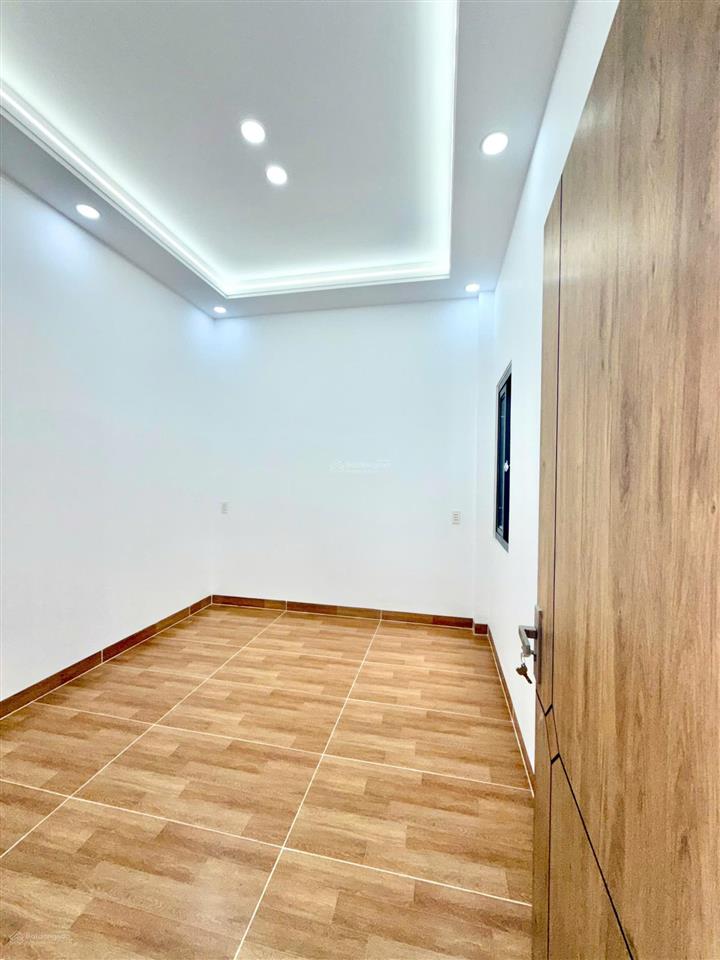 Bán nhà cấp 4 long thượng 5x29m, 3pn 2wc, giá 2.25 tỷ, cách chợ 2km