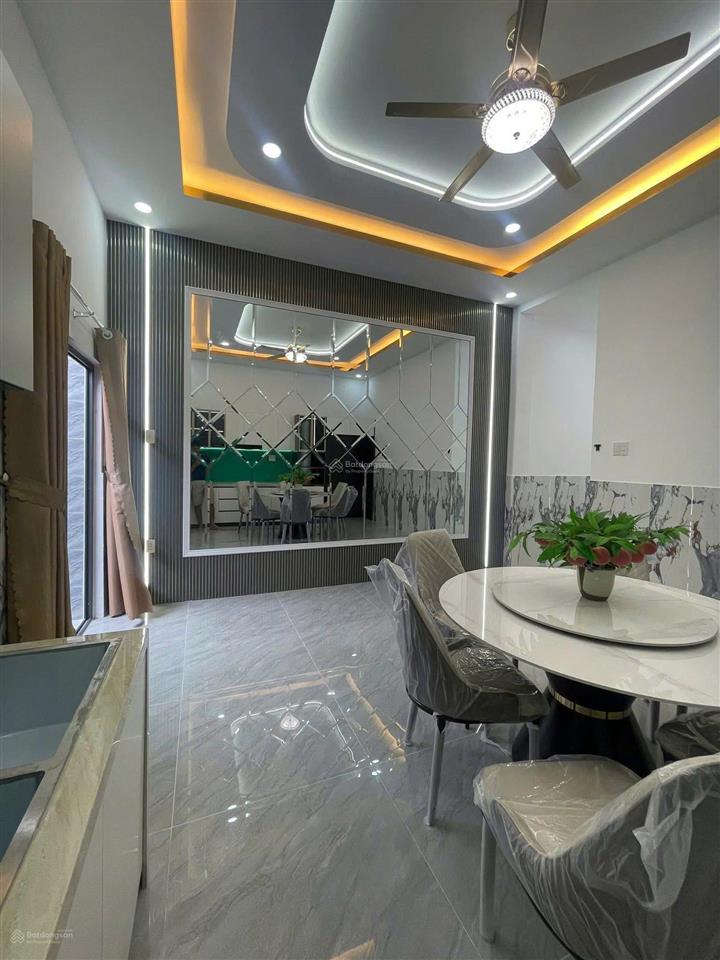Nhà mới hiện đại kdc hải sơn cạnh chợ hưng long tp hcm