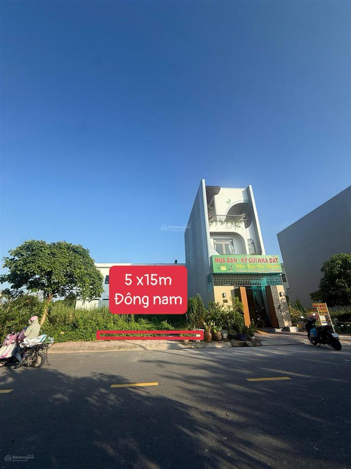 Lô đất đẹp tại the sol giá cực kỳ tốt  view công viên sân bóng đá