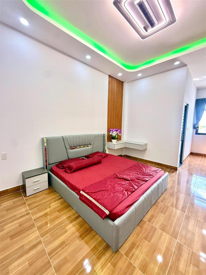 Căn nhà đẹp full nội thất  tân điền, long thượng, cần giuộc, long an
