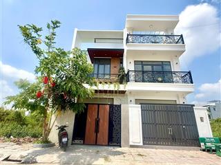 Bán nhà đẹp khu đô thị the sol city  ngay chợ hưng long