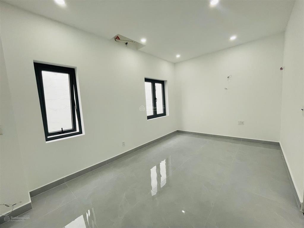 Nhà phố mới khu đô thị the sol city