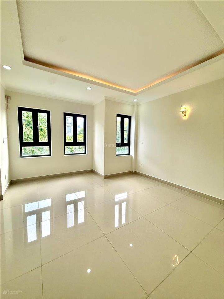 Nhà ngộp kđt năm sao eco city  chợ bình chánh chỉ 2km