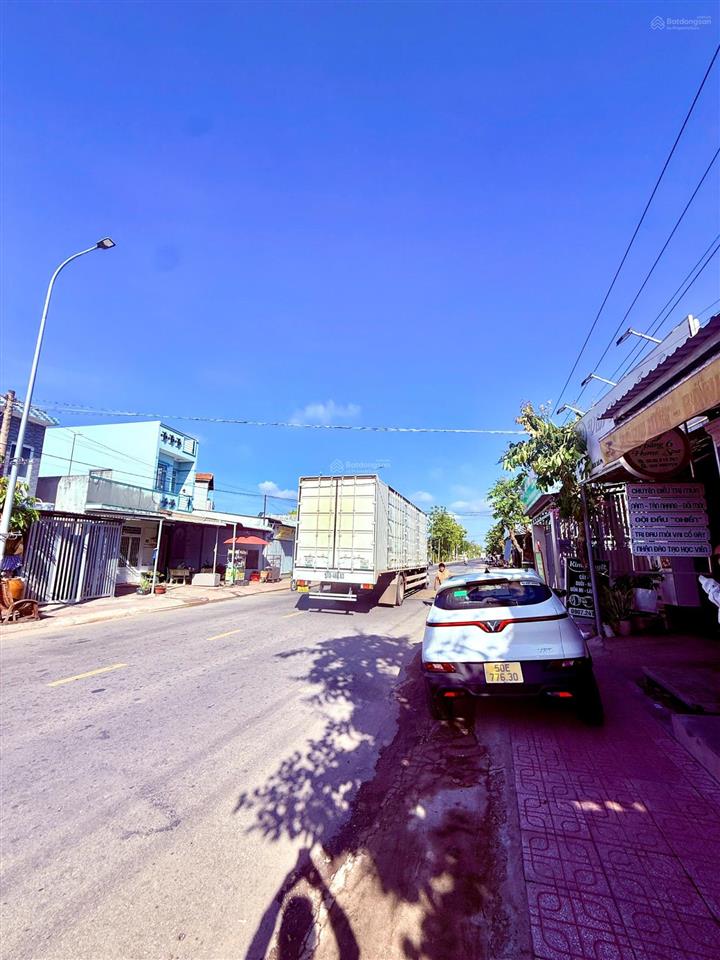 Nhà mặt tiền mở mắt có tiền giá rẻ cơ hội hiếm thuận tiện cho thuê buôn bán