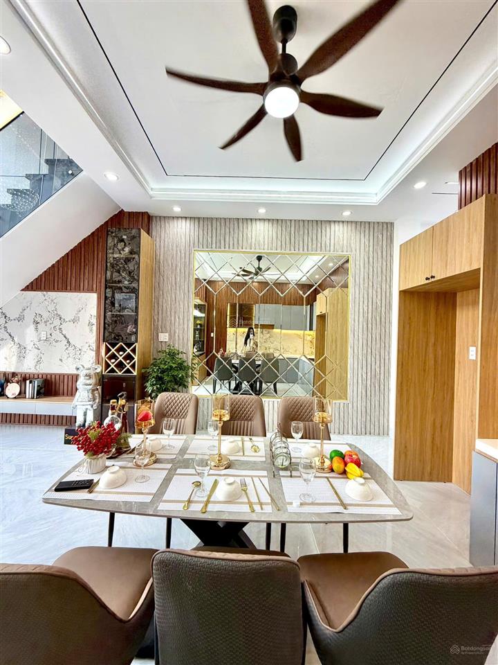 Căn gác lửng đẹp mê gần kcn cầu tràm  long trạch, cần đước, long an