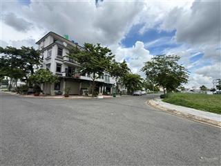 Bán lô góc 2 mặt tiền  kđt năm sao eco city, phước lý, cần giuộc, long an