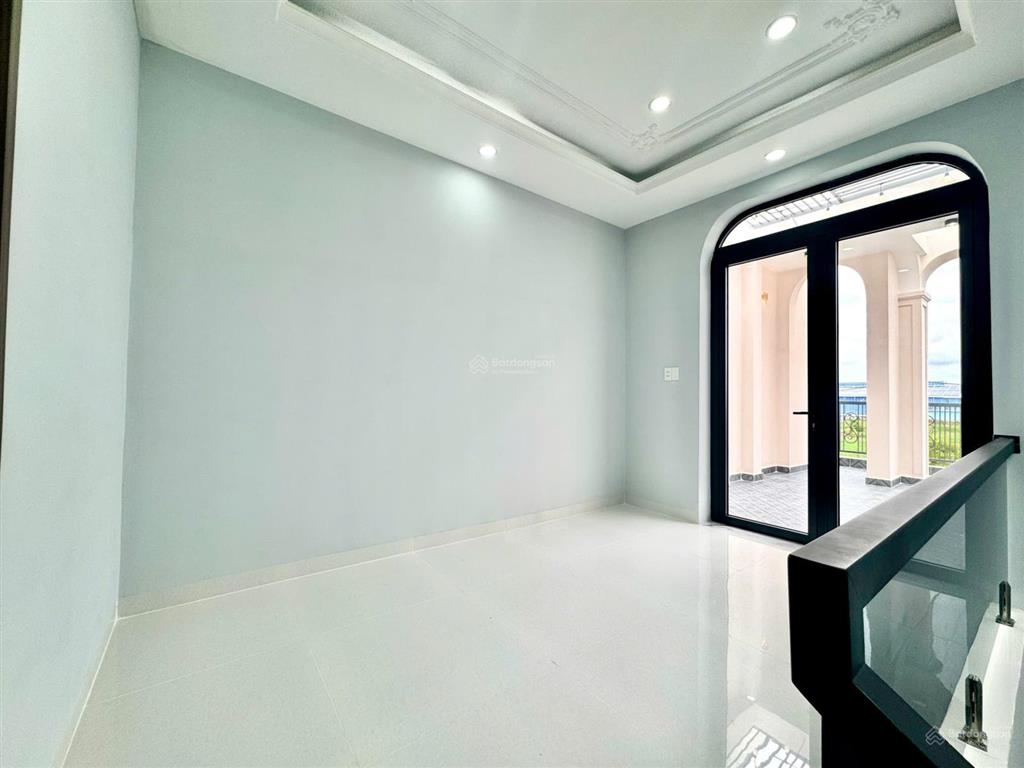 Nhà phố the sol city đường n9. dt 80m2
