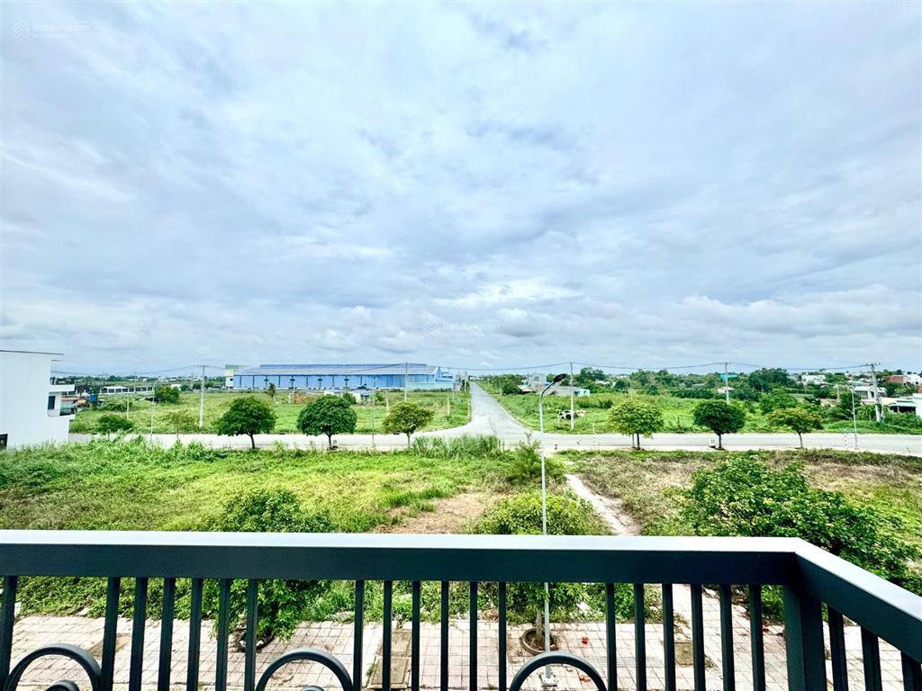 Nhà phố the sol city đường n9. dt 80m2