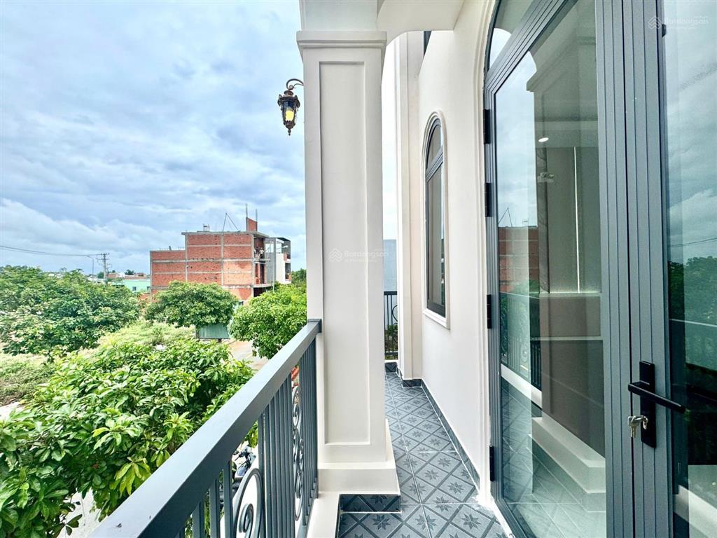 Nhà phố the sol city đường n9. dt 80m2