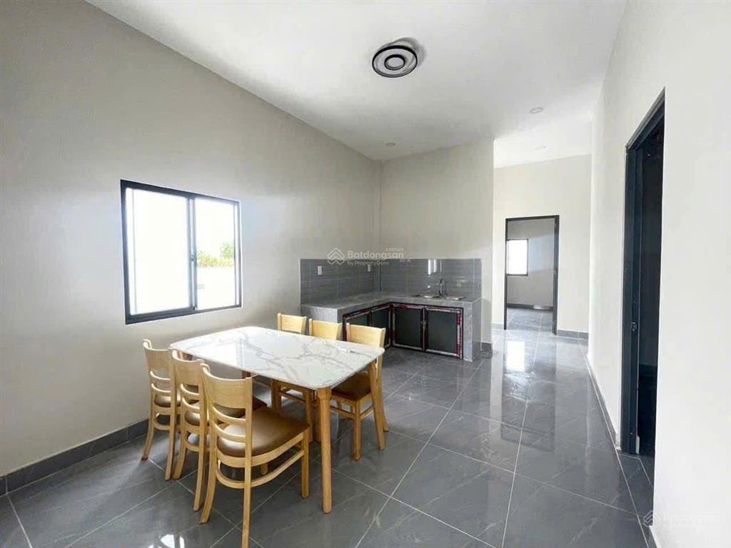 Sổ hoàn công nhà mái nhật giá 3 tỷ 9 dt 8x42m, tổng 332m² full thổ
