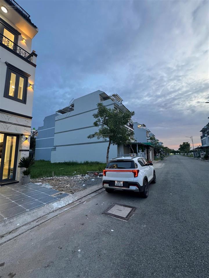 Kđt năm sao eco city mãi đỉnh, cách chợ bình chánh 2km