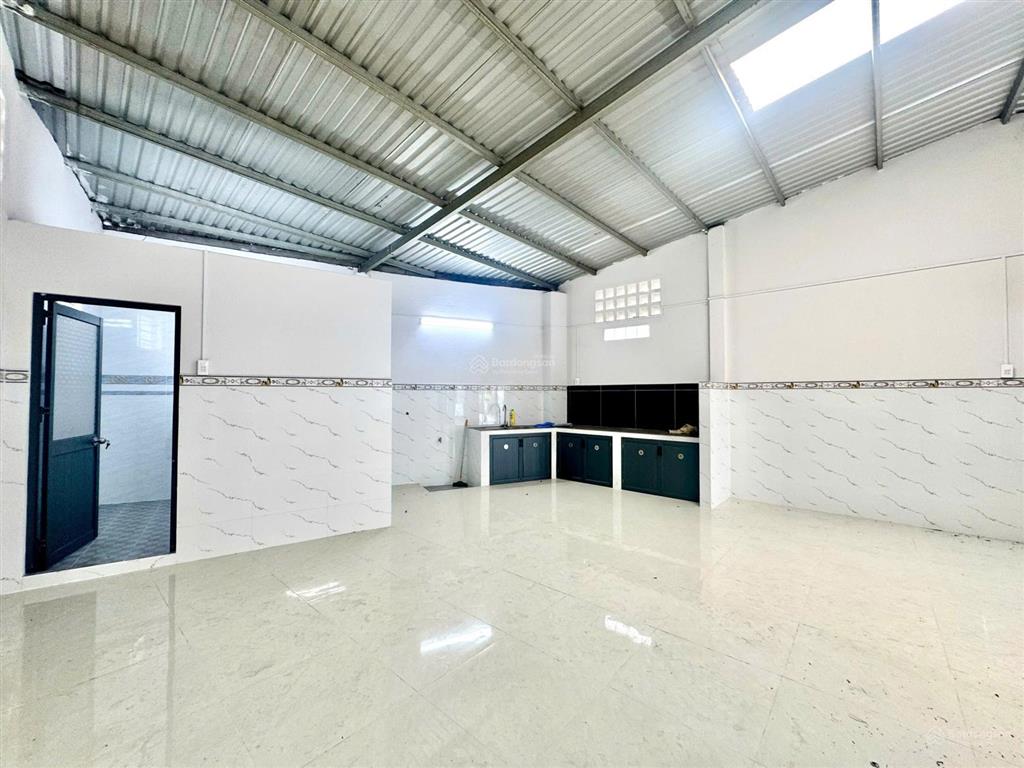 Chính chủ  giảm 2 tỷ 3. sở hữu ngay nhà vườn cấp 4