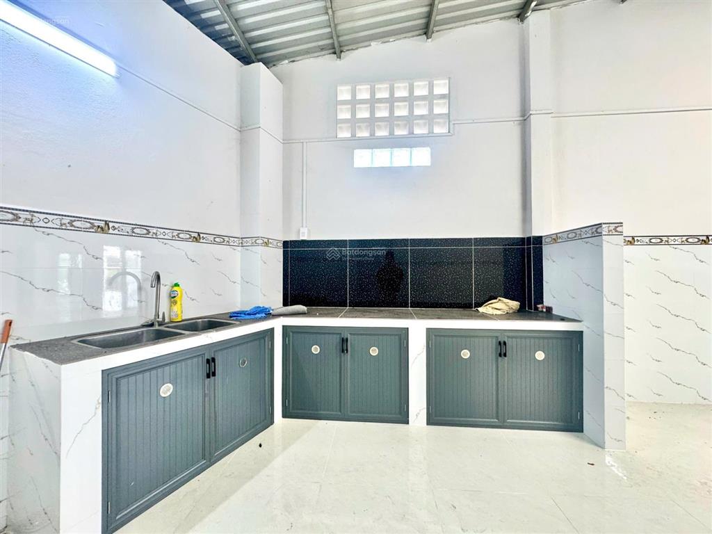 Chính chủ  giảm 2 tỷ 3. sở hữu ngay nhà vườn cấp 4