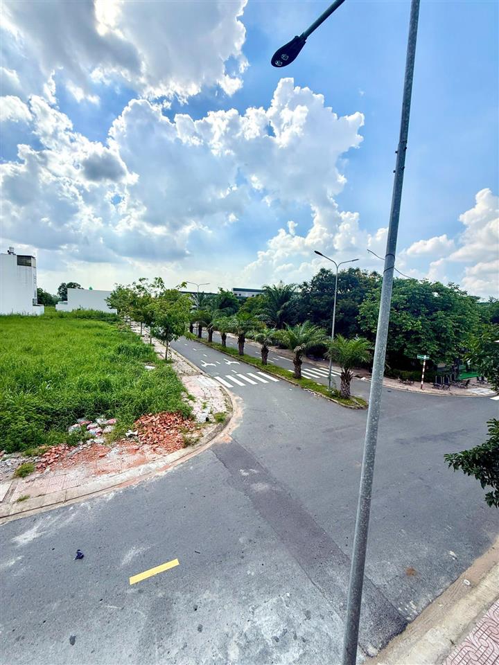 Hot! chỉ 4,6 tỷ sở hữu nhà phố the sol city ngay chợ hưng long