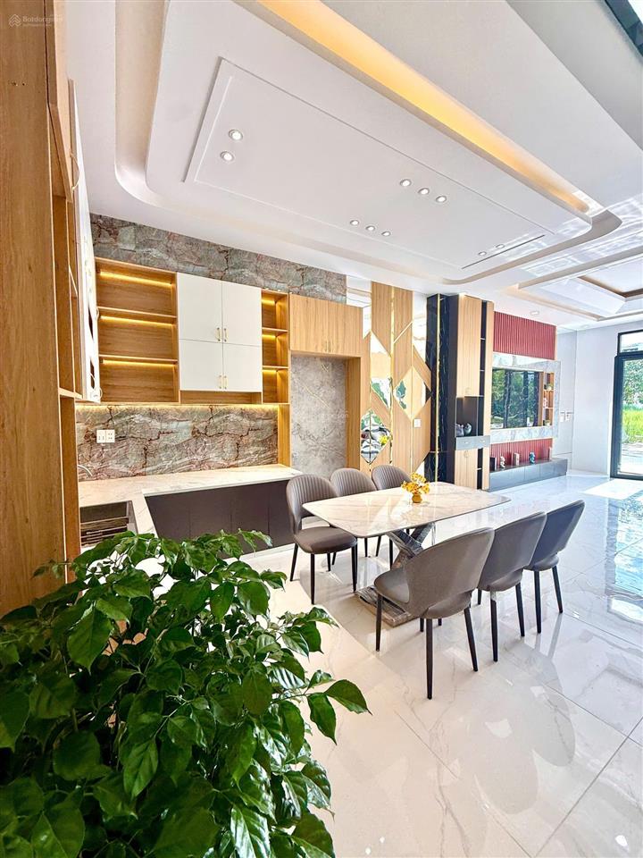 Hot! chỉ 4,6 tỷ sở hữu nhà phố the sol city ngay chợ hưng long