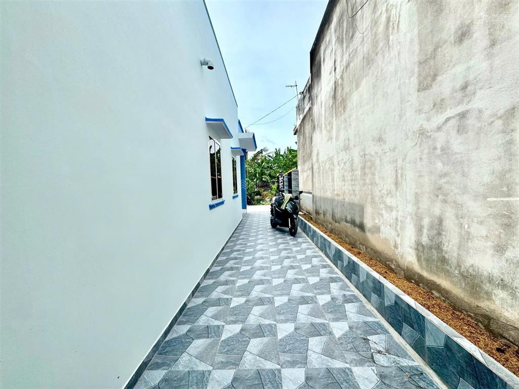 Chính chủ bán nhà cấp 4 sân vườn rộng ngay chợ gò đen, sổ hồng riêng