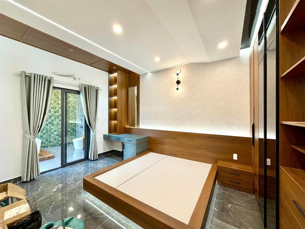 Siêu biệt thự sang xịn mịn. gần chợ hưng long