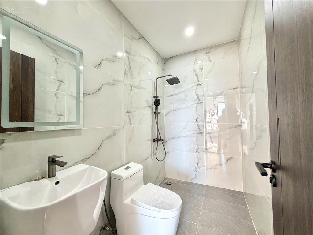 Siêu biệt thự sang xịn mịn. gần chợ hưng long