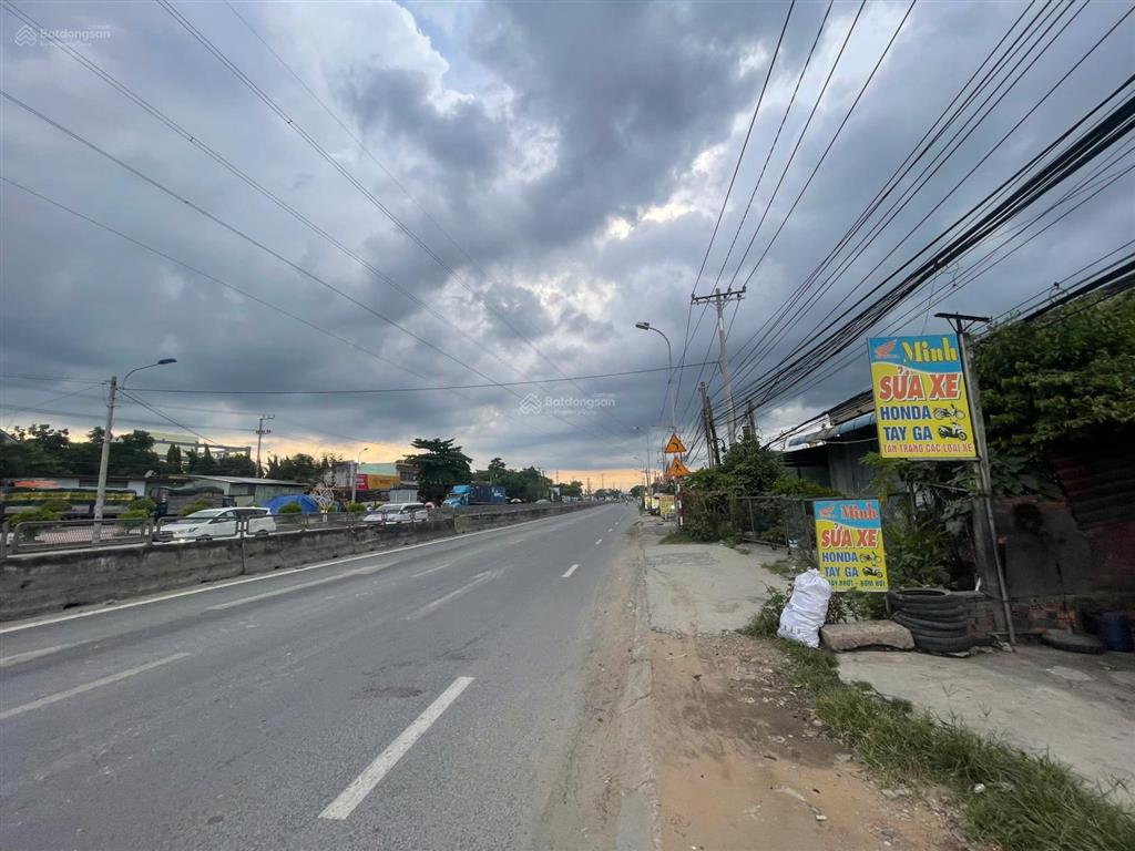 Bán đất có nhà mặt tiền quốc lộ 1 bình đức (bến lức cũ), tây ninh